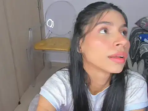 Snapshot of _violetadulce chatting on 01/17/25, 07:19 violetadulce online show from 01/17/25, 07:19