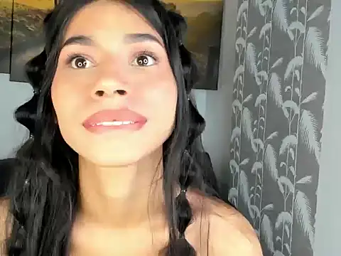 Snapshot of _violetadulce chatting on 01/04/25, 07:03 violetadulce online show from 01/04/25, 07:03