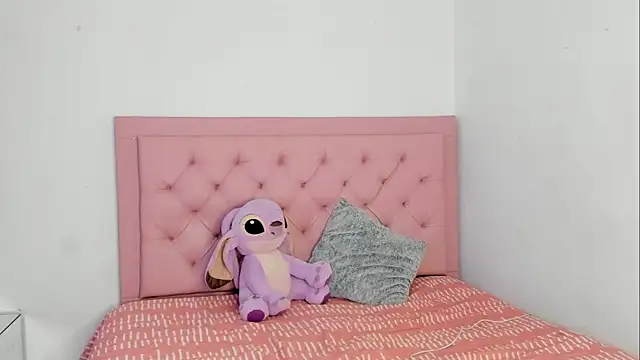 Snapshot of _violetadulce chatting on 09/30/25, 01:44 violetadulce online show from 09/30/25, 01:44