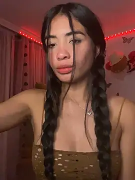 lina pink online show from 12/03/24, 05:26