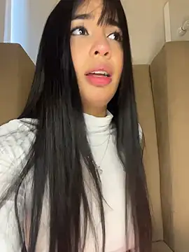 Snapshot of lina_pink chatting on 02/04/26, 10:05 lina pink online show from 02/04/26, 10:05