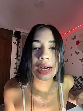 lina pink online show from 02/24/25, 09:09