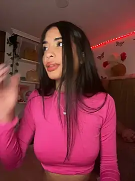 lina pink online show from 01/18/25, 07:28