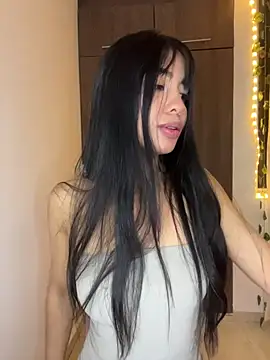 Snapshot of lina_pink chatting on 02/10/26, 04:33 lina pink online show from 02/10/26, 04:33