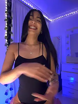 lina pink online show from 03/12/26, 04:18