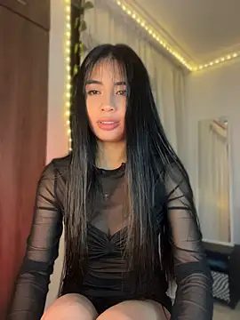 lina pink online show from 04/11/26, 04:31