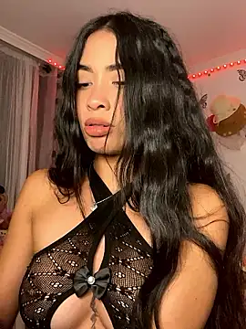 lina pink online show from 12/04/24, 11:41