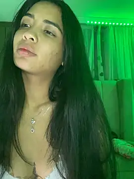 lina pink online show from 03/20/25, 12:19