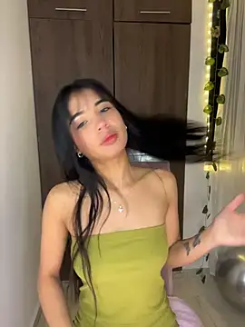 Snapshot of lina_pink chatting on 02/07/26, 05:37 lina pink online show from 02/07/26, 05:37