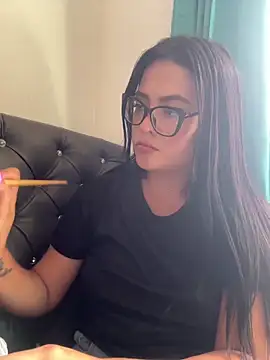 Karla-sexy01 online show from 12/05/25, 03:32