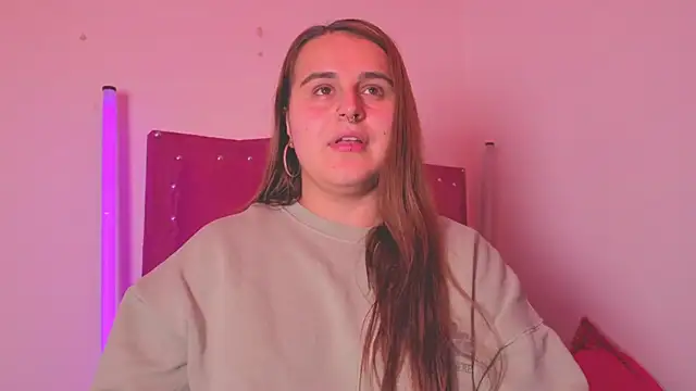 evy orange1 online show from 11/14/25, 02:37