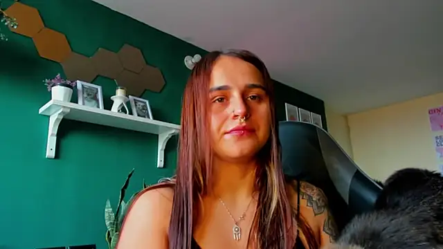 evy orange1 online show from 05/08/26, 04:22