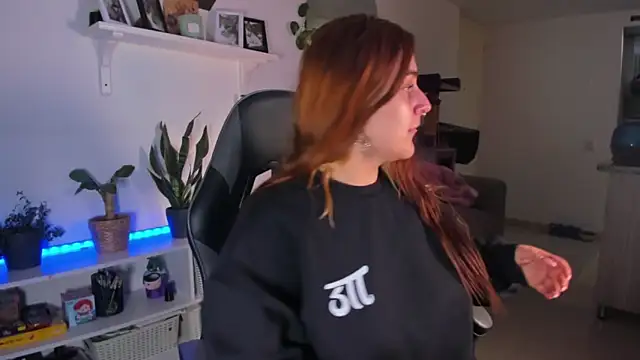 evy orange1 online show from 02/03/26, 06:11