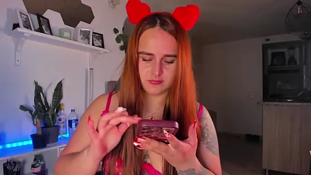 evy orange1 online show from 02/15/26, 03:40