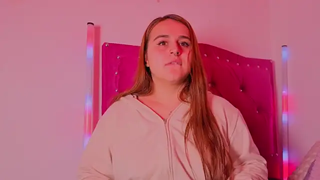 evy orange1 online show from 11/20/25, 11:14