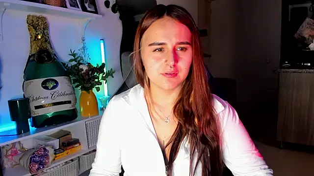 evy orange1 online show from 03/20/26, 02:34