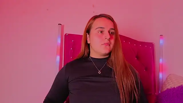 evy orange1 online show from 11/23/25, 04:00