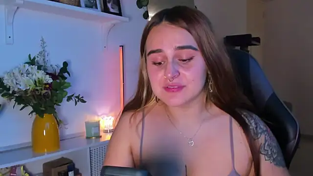 evy orange1 online show from 03/01/26, 01:16