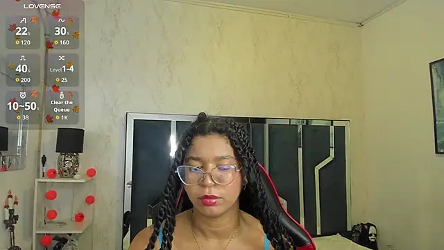 MilaHall  online show from 11/06/25, 04:05