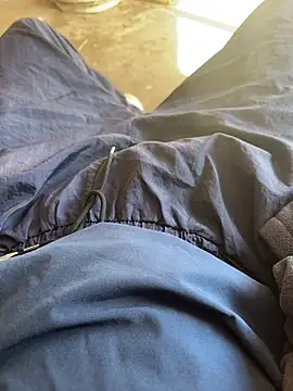 josle24 online show from 10/23/25, 08:18