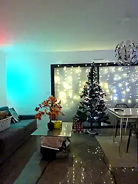 Snapshot of Giuliana_baby chatting on 12/04/25, 08:35 Giuliana baby online show from 12/04/25, 08:35