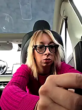 Snapshot of Giuliana_baby chatting on 10/02/25, 08:29 Giuliana baby online show from 10/02/25, 08:29