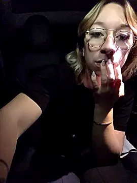 Snapshot of Giuliana_baby chatting on 11/27/25, 06:14 Giuliana baby online show from 11/27/25, 06:14