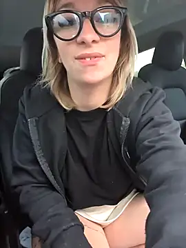 Snapshot of Giuliana_baby chatting on 09/20/25, 07:24 Giuliana baby online show from 09/20/25, 07:24