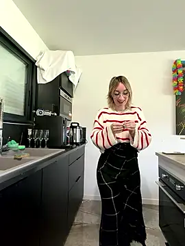 Snapshot of Giuliana_baby chatting on 01/09/26, 09:16 Giuliana baby online show from 01/09/26, 09:16