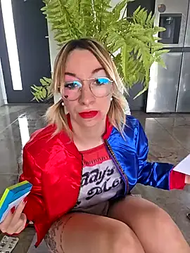 Snapshot of Giuliana_baby chatting on 10/31/25, 09:06 Giuliana baby online show from 10/31/25, 09:06