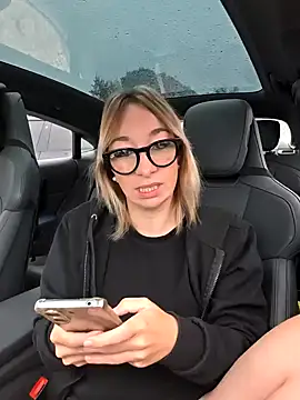 Snapshot of Giuliana_baby chatting on 09/26/25, 06:53 Giuliana baby online show from 09/26/25, 06:53