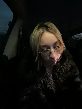 Snapshot of Giuliana_baby chatting on 01/11/26, 07:26 Giuliana baby online show from 01/11/26, 07:26