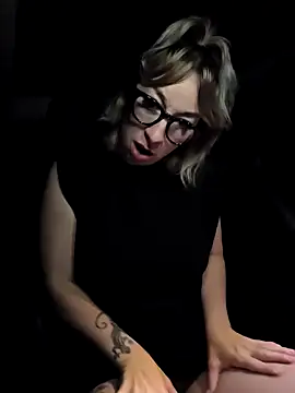 Snapshot of Giuliana_baby chatting on 09/22/25, 04:51 Giuliana baby online show from 09/22/25, 04:51