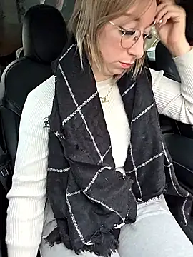 Snapshot of Giuliana_baby chatting on 12/03/25, 08:47 Giuliana baby online show from 12/03/25, 08:47