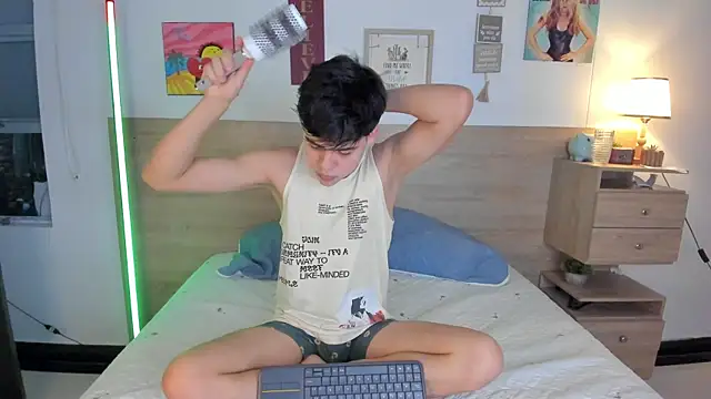 justinbiler online show from 10/10/25, 01:12