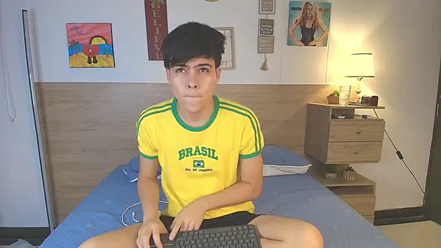 justinbiler online show from 09/26/25, 01:07