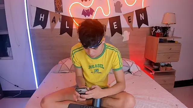 justinbiler online show from 10/30/25, 12:47