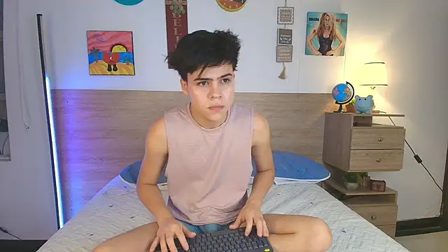 justinbiler online show from 09/24/25, 12:11