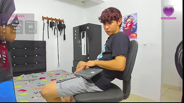 Alexander and Xiao online show from 02/04/26, 12:49