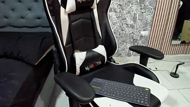 chriss jones1 online show from 04/02/26, 09:10