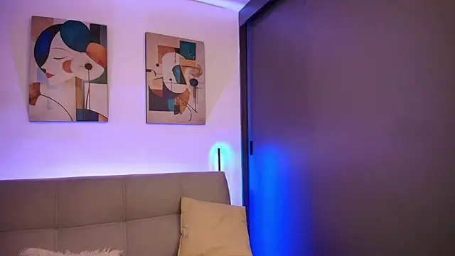 miaa saenz1 online show from 04/17/26, 03:09