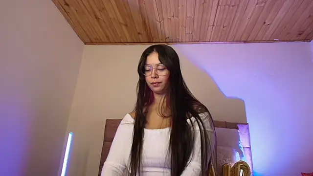 miaa saenz1 online show from 10/07/25, 04:13