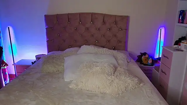 miaa saenz1 online show from 01/17/26, 02:59