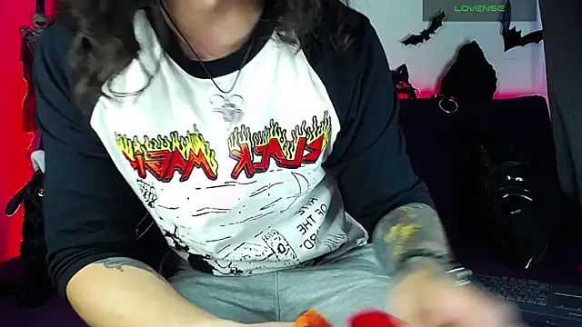 blckwolf 6 online show from 11/20/25, 06:52