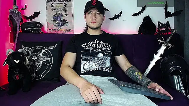 blckwolf 6 online show from 11/10/25, 06:35