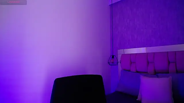 Roxie-Summers11 online show from 02/22/25, 07:25