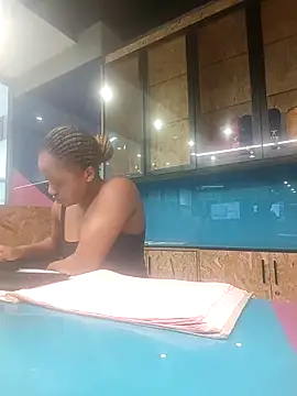 Snapshot of Sgeme325is chatting on 02/22/25, 02:41 Sgeme325is online show from 02/22/25, 02:41