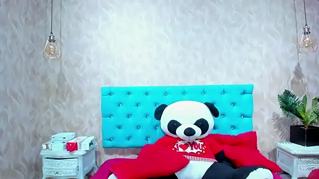 MadelineDoll online show from 11/29/25, 02:39