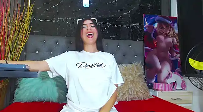 Snapshot of NalaRoy chatting on 12/14/24, 03:06 NalaRoy online show from 12/14/24, 03:06