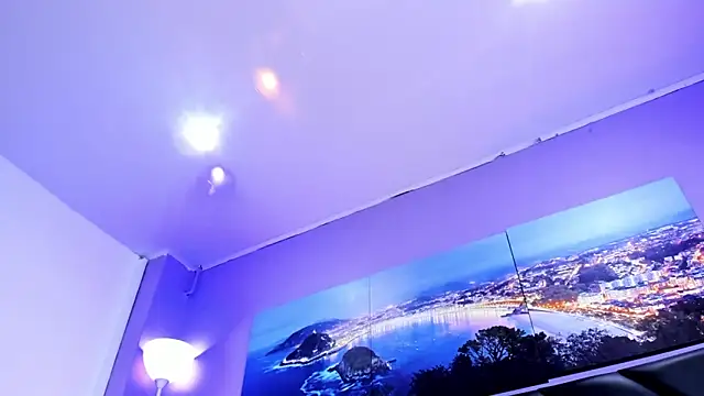 Snapshot of Emma_monserrat chatting on 06/11/26, 12:24 Emma monserrat online show from 06/11/26, 12:24